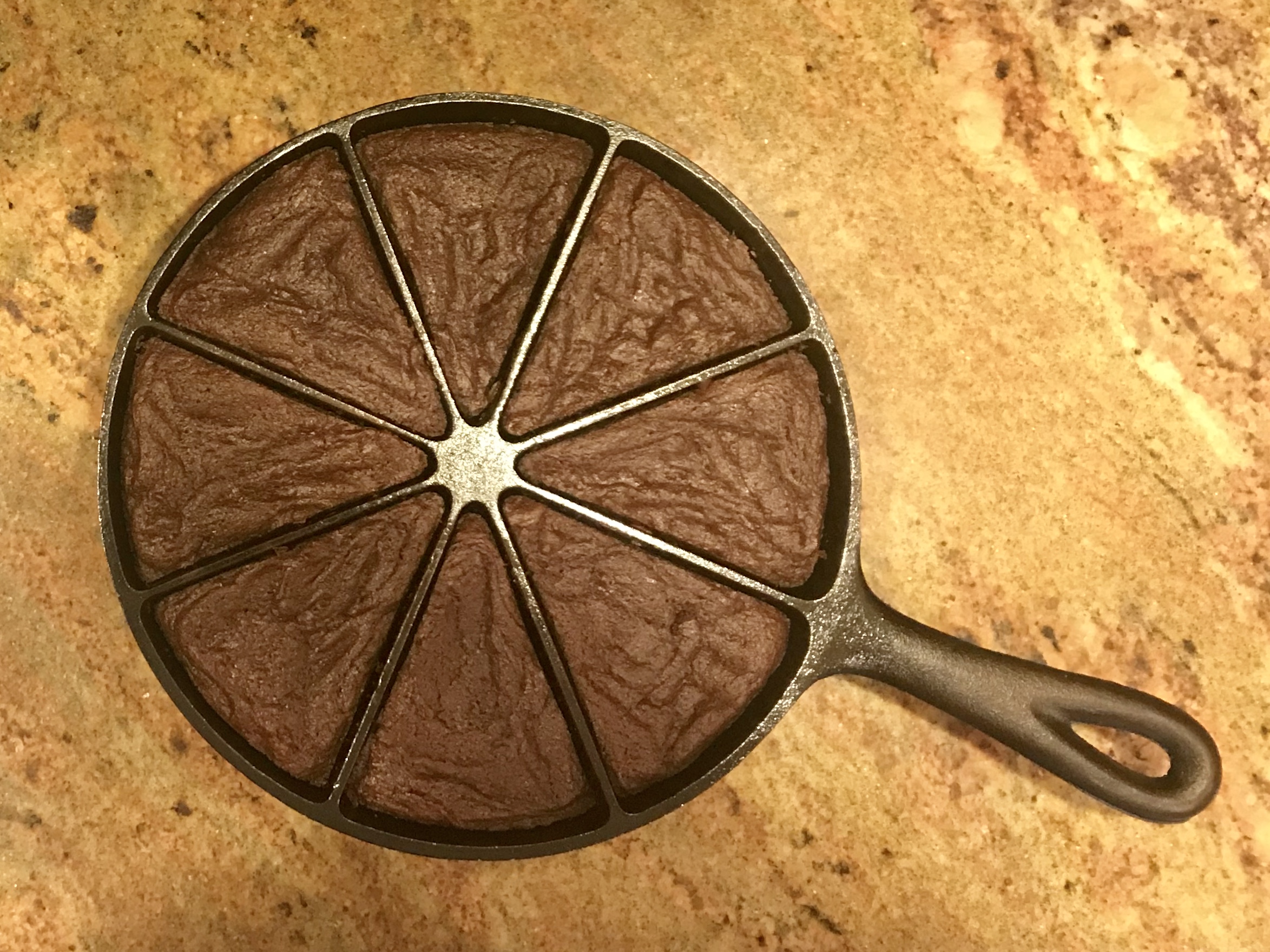 http://www.tothewoods.net/CastIron/CastIronBrownies.jpg